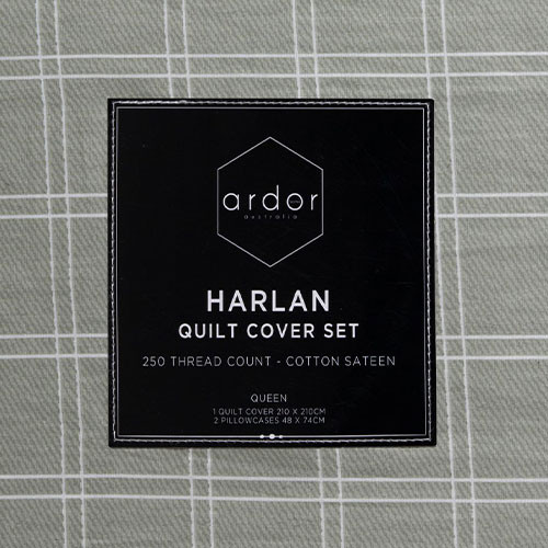 Luxurious Touch and Versatile Colors