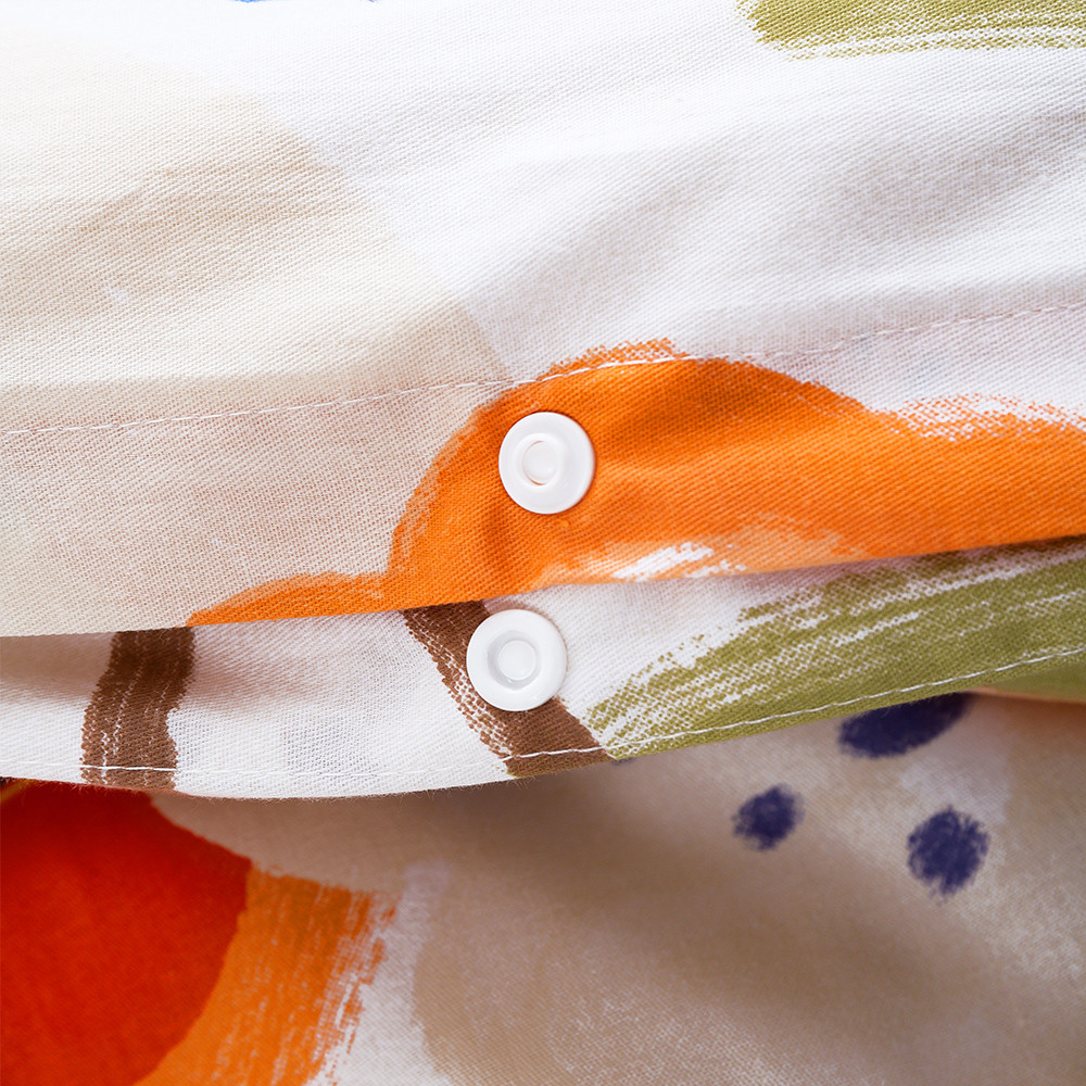 Button Closures on Quilt cover