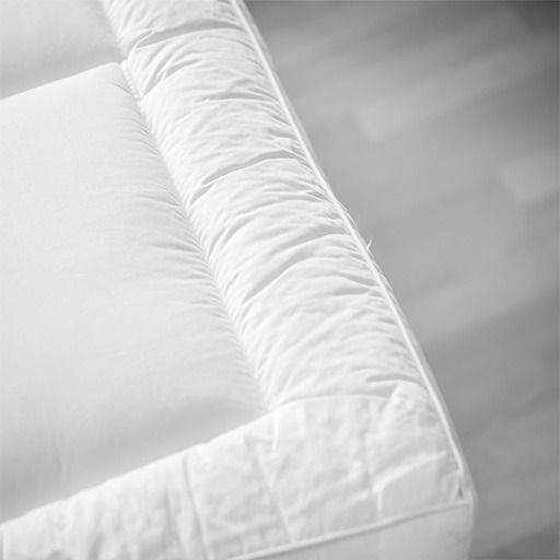 Renee Taylor Platinum 1500 GSM High Loft Fully Fitted Mattress Topper Lifestyle 2