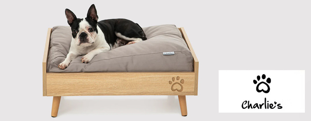 Charlie's Mobile Banner