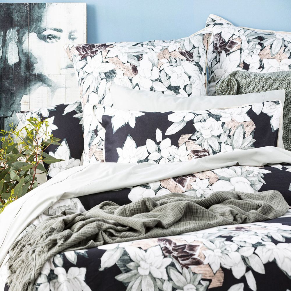 Renee Taylor Ivy 300 Thread Count Cotton Quilt Cover Set
