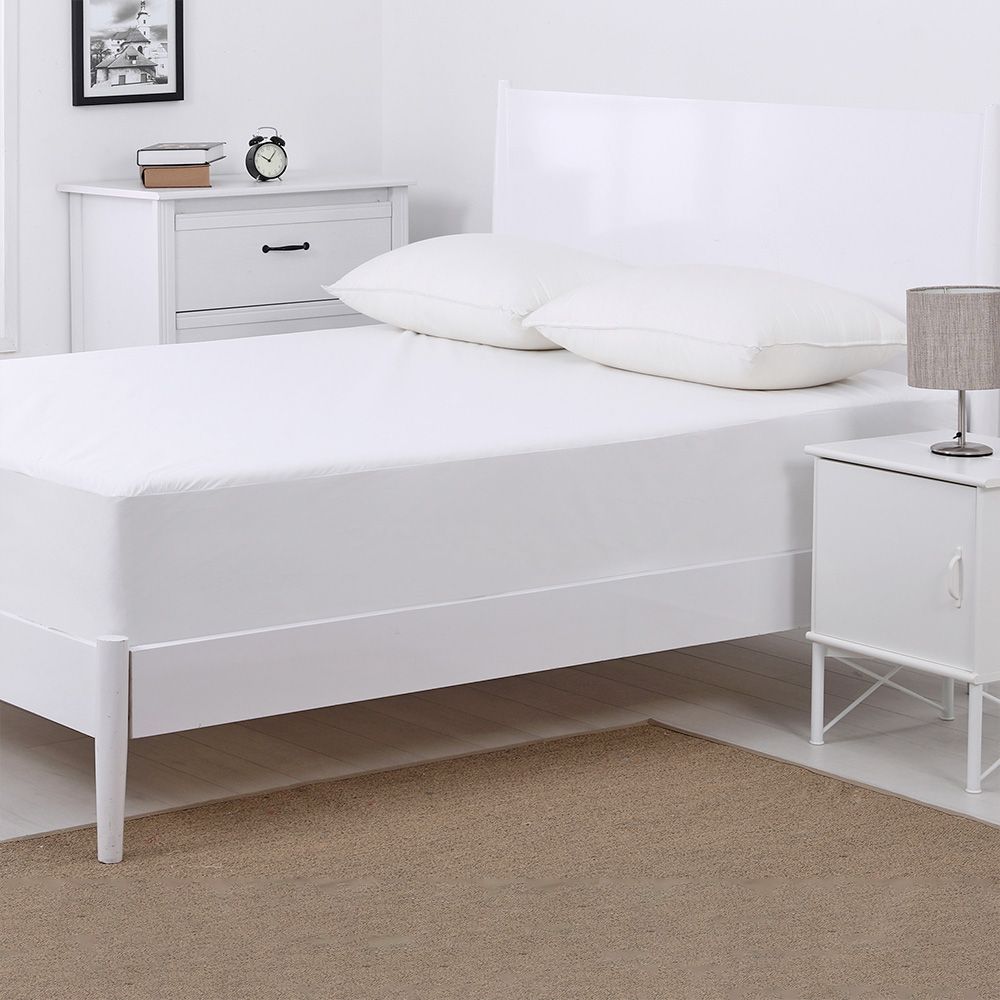 Dreamaker Stain Resistant Waterproof Mattress Protector