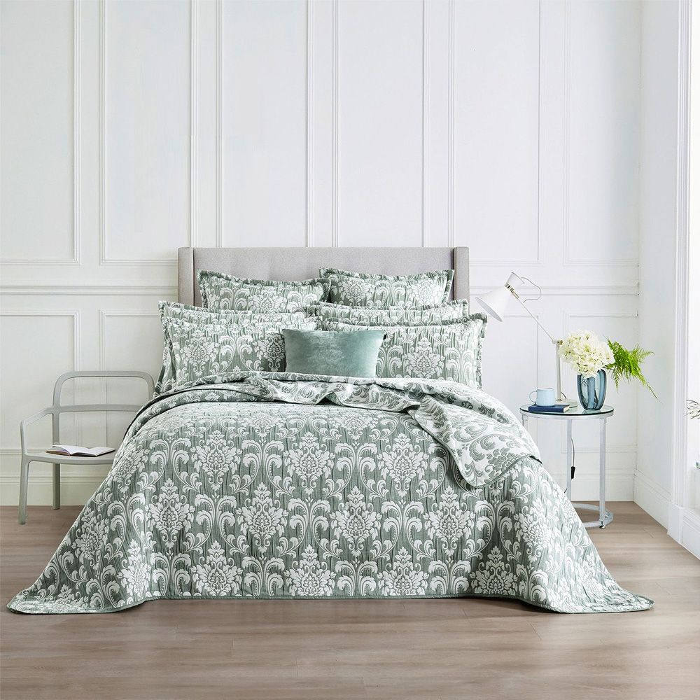 Renee Taylor Tahlia Jacquard Coverlet Set