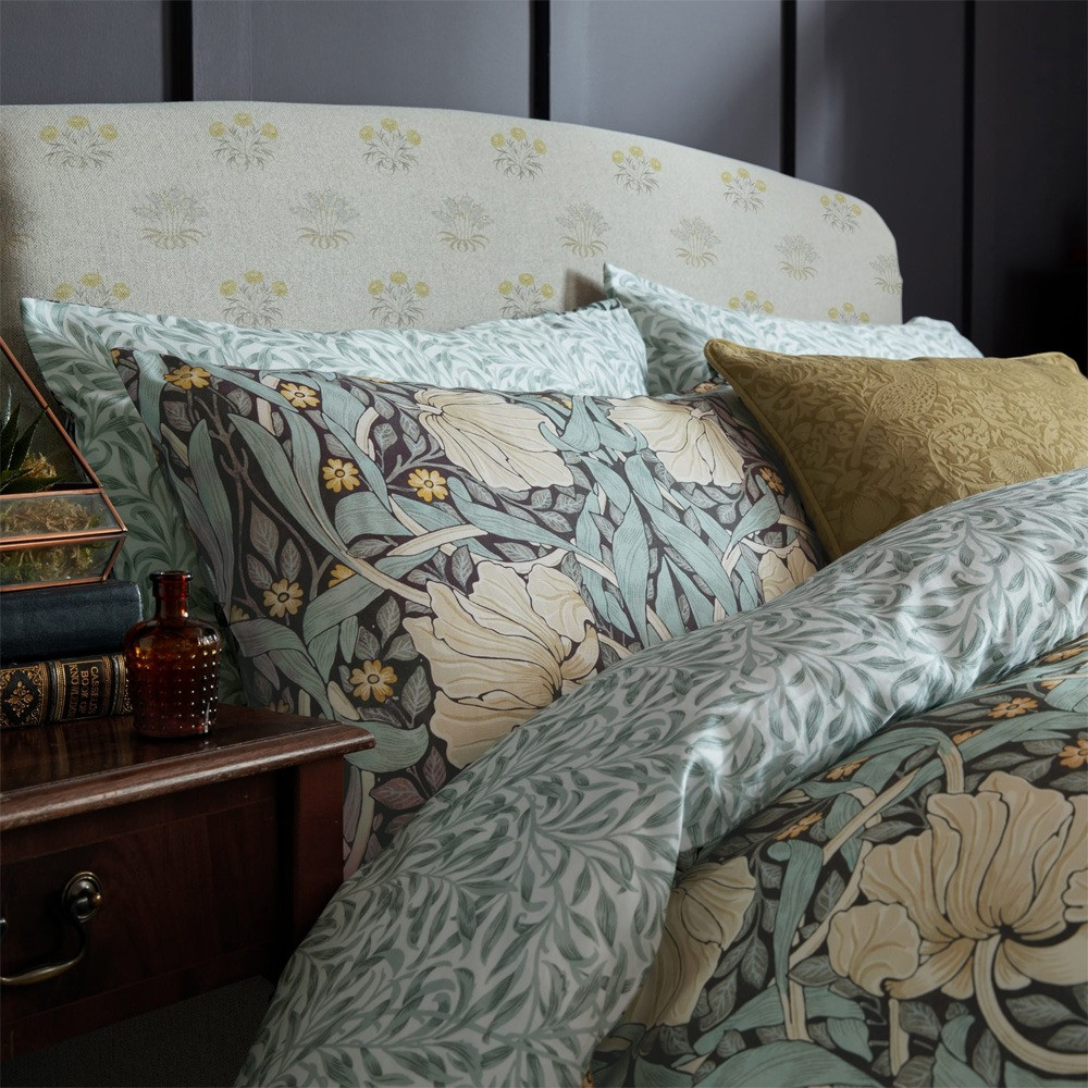 Pimpernel Floral Print in Indigo