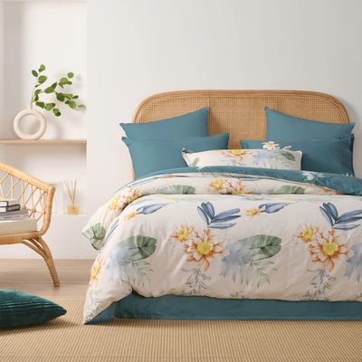 Dreamaker Lilo 100% Cotton Reversible Quilt Cover Set
