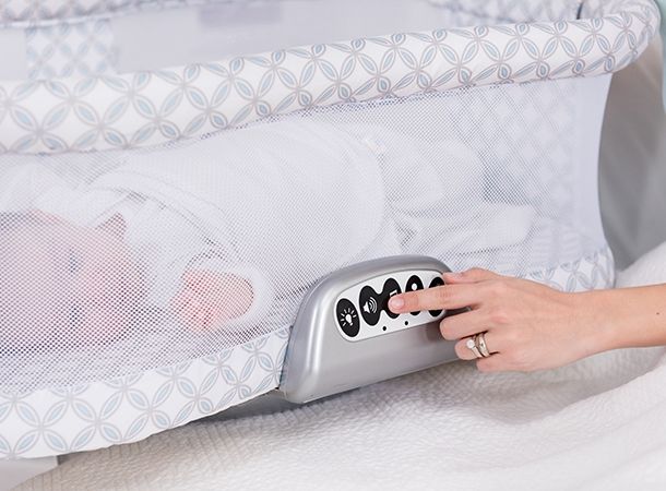 HALO Bassinest Swivel Sleeper