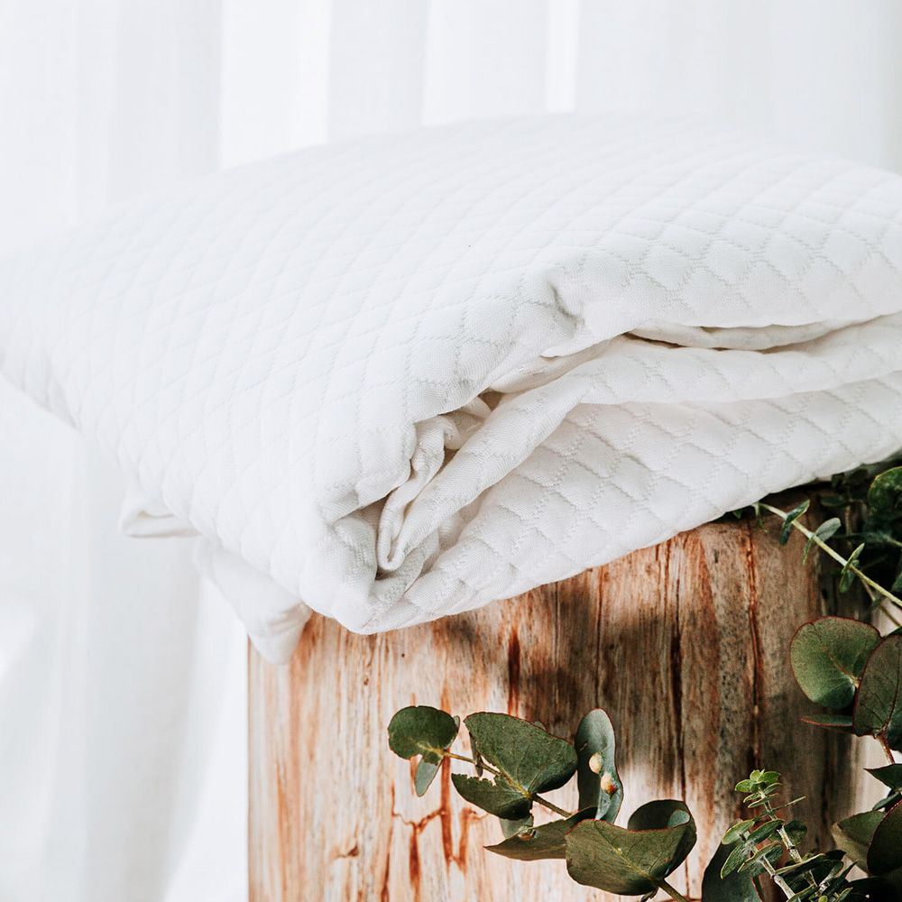 Bambi SleepWise Thermoregulation Waterproof Mattress Protector 3