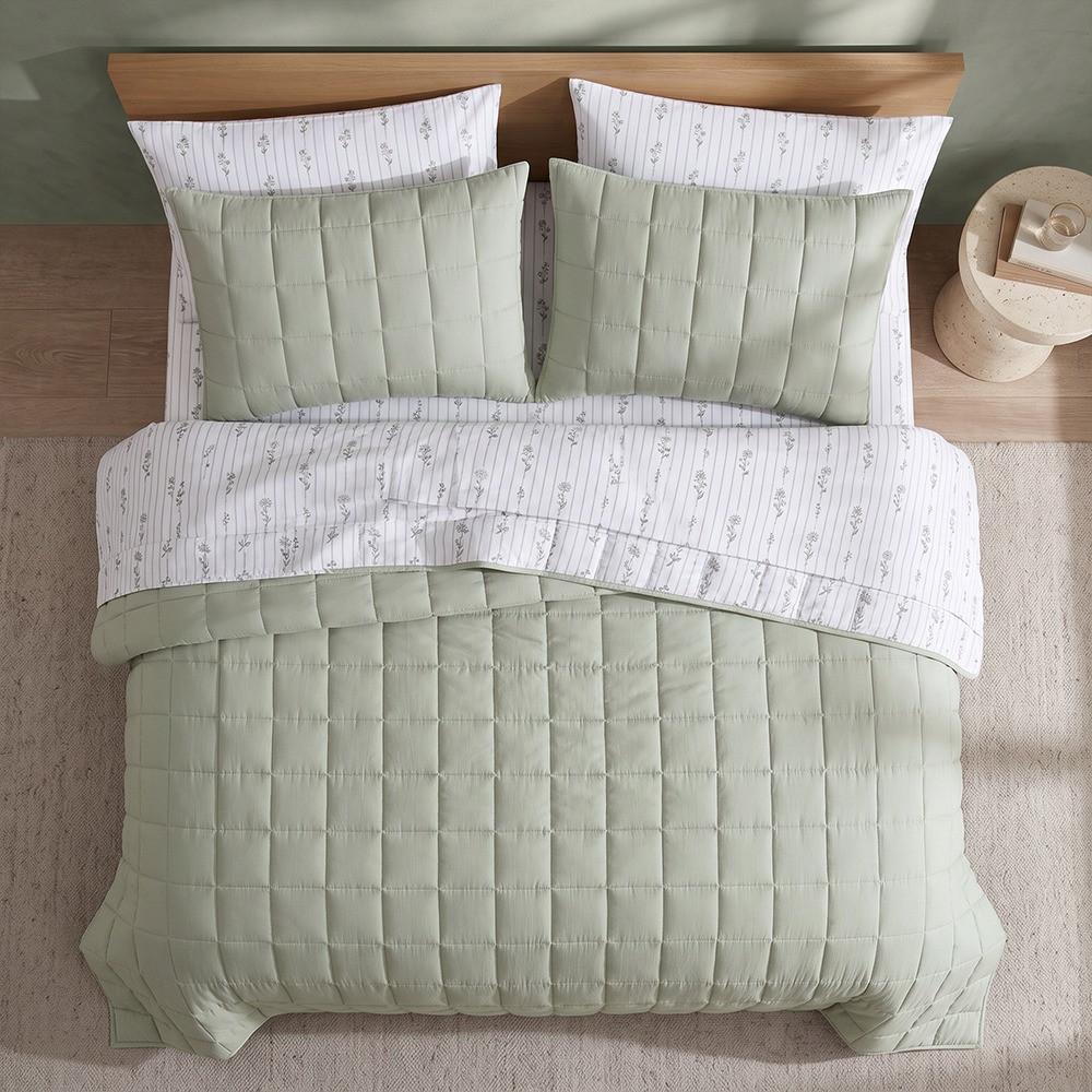 Ardor Home Bouquet Reversible Coverlet Set