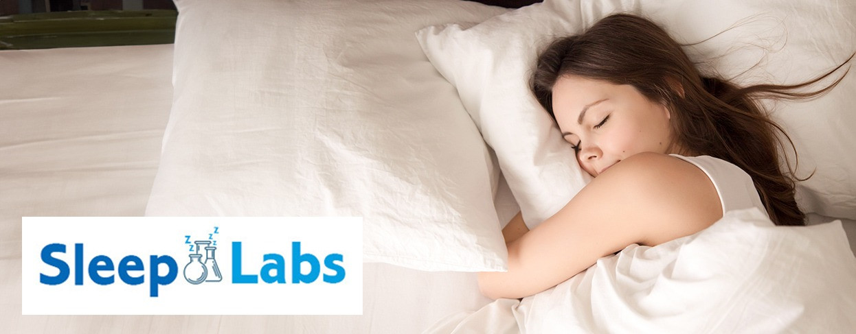 SleepLabs Portable Inflatable Foot Elevation Pillow Banner