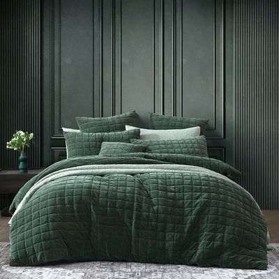 Logan and Mason Apollo Velvet Square Quilted Quilt Cover Set Cilantro