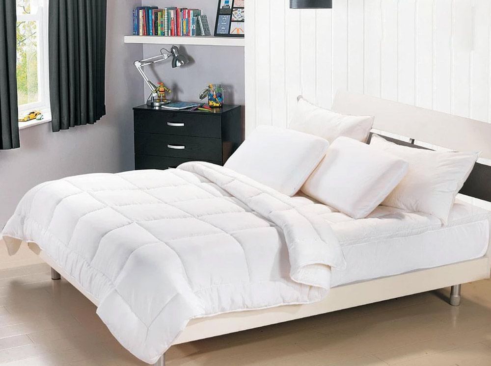 Alastair's Soho Collection Microfibre Quilt