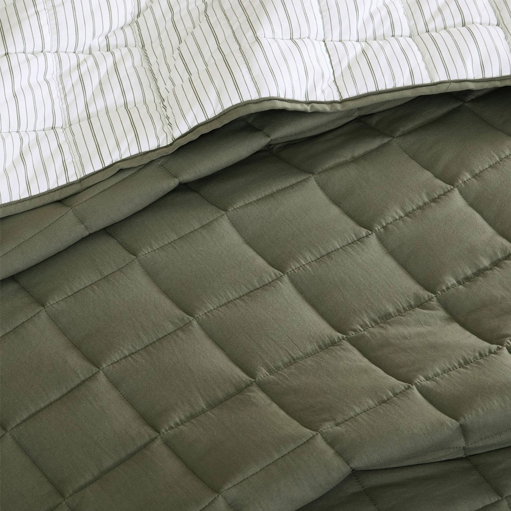 Reversible Dotti Coverlet Design
