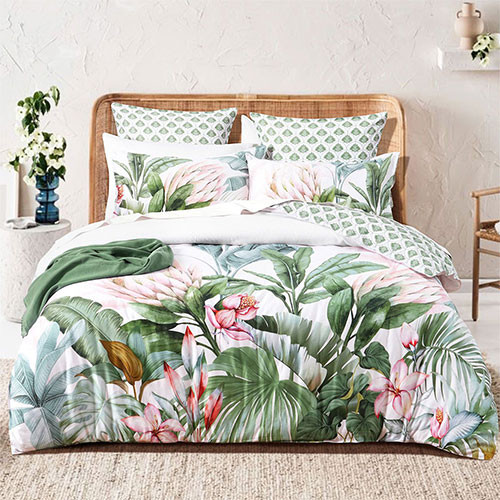 Renee Taylor 300 Thread Count Gardenia Cotton Quilt Cover Set