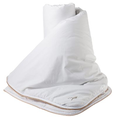 Kelly-And-Windsor_Alpaca-Gold-Product-Left