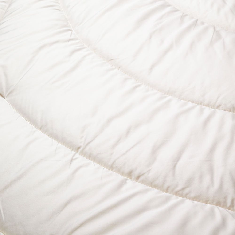 MiniJumbuk Thermal Australian Wool Quilt Surface