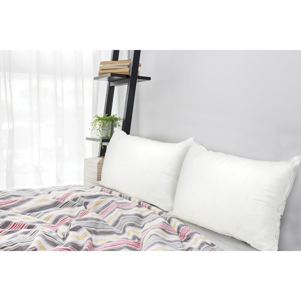 Ultra Bounce Microfiber Pillow in Bed