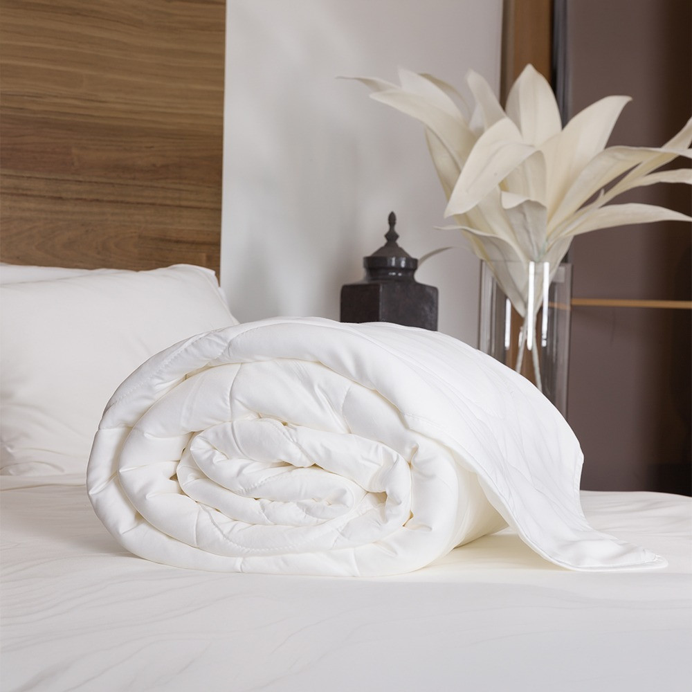 Bambi Advansa Suprelle Blue 250 GSM Quilt