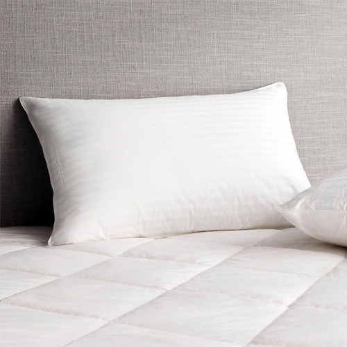 Close-up of Sheridan pillow cotton sateen cover