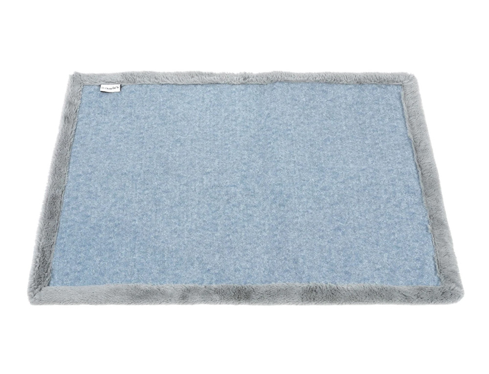 Charlie's Pet Reversible Faux Fur Winter Pet Blanket Bottom