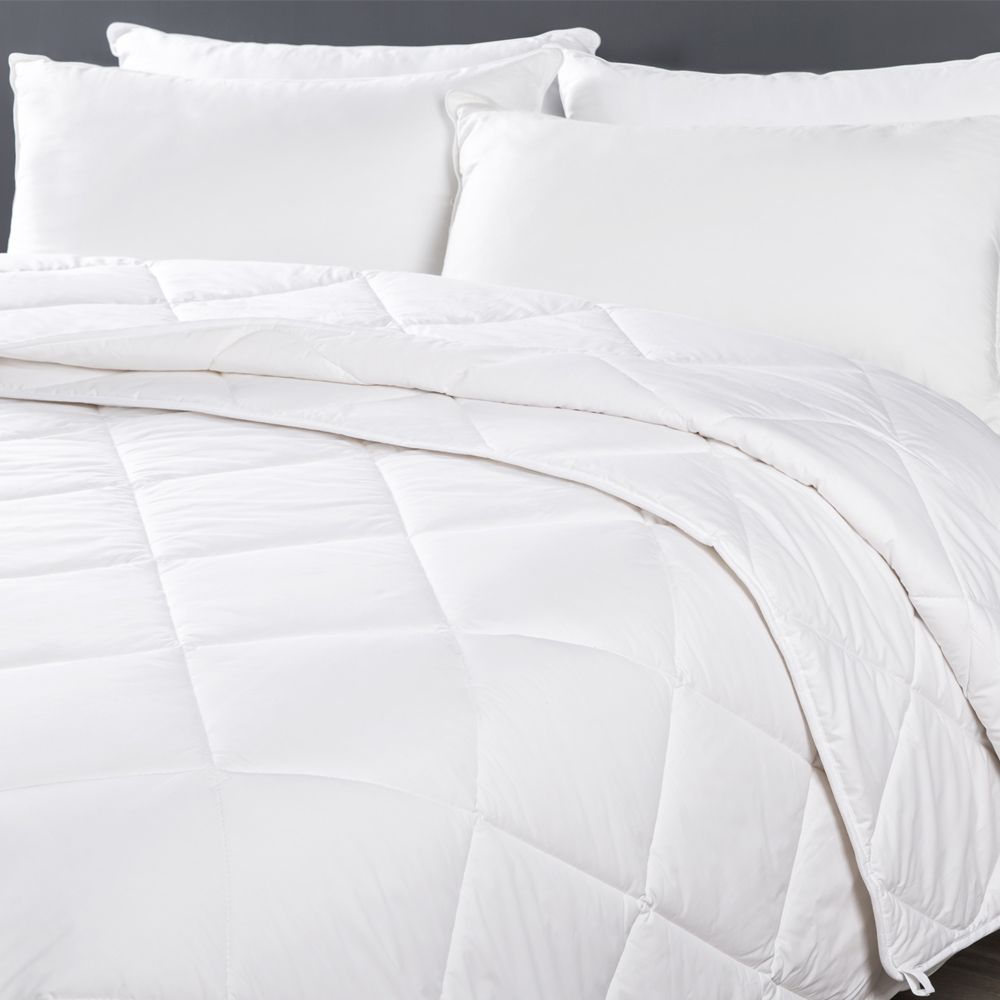 Dreamaker All Season 2 Piece Wool Quilt