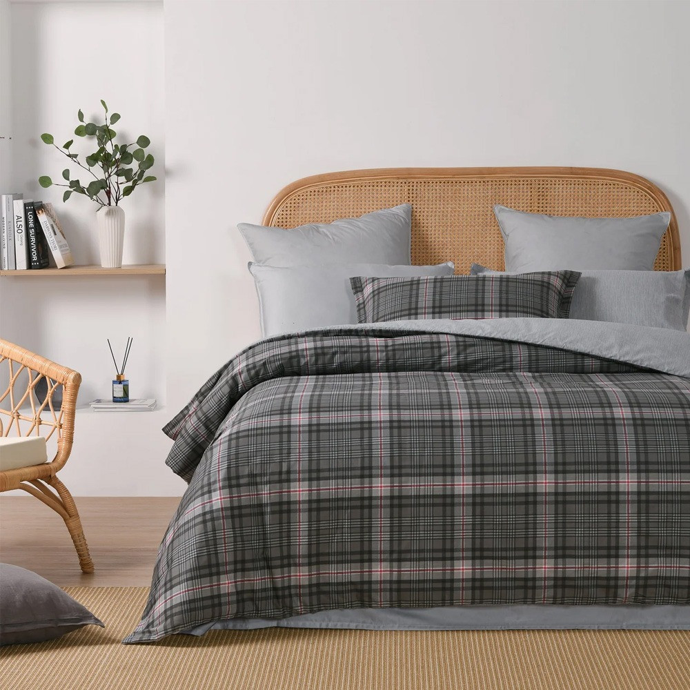 Dreamaker Heston 100% Cotton Reversible Quilt Cover Set