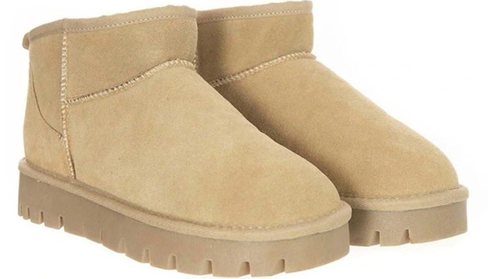 Uggaroo Lucie Mini Platform Slipper Boots Lifestyle