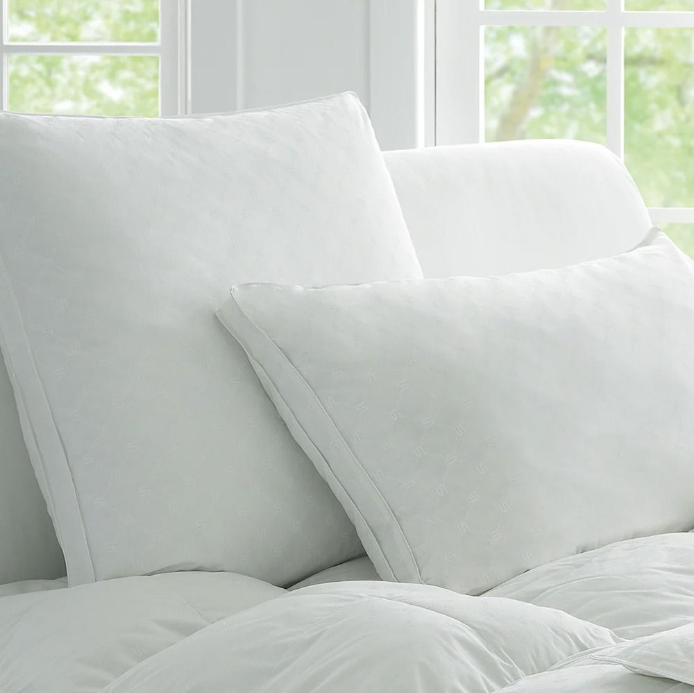 Sheridan Deluxe Dream Pillow