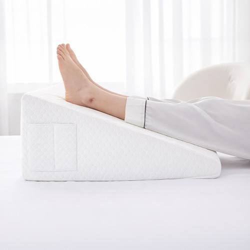 Close-up of the air-layer fabric cover