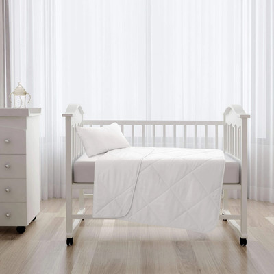 Lightweight Summer Bamboo Cot Quilt 250gsm Packaging