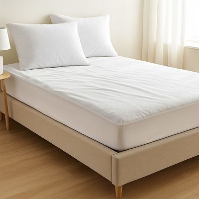 Renee Taylor Premium Waterproof Mattress Protector