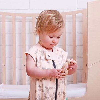 ErgoPouch Organic Cotton Sheeting Sleeping Bag 1 Tog Petals on Baby
