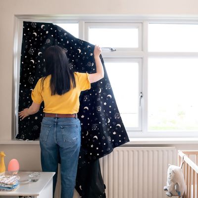 Tommee Tippee Sleepytime Sleeptight Portable Window Blockout Blind