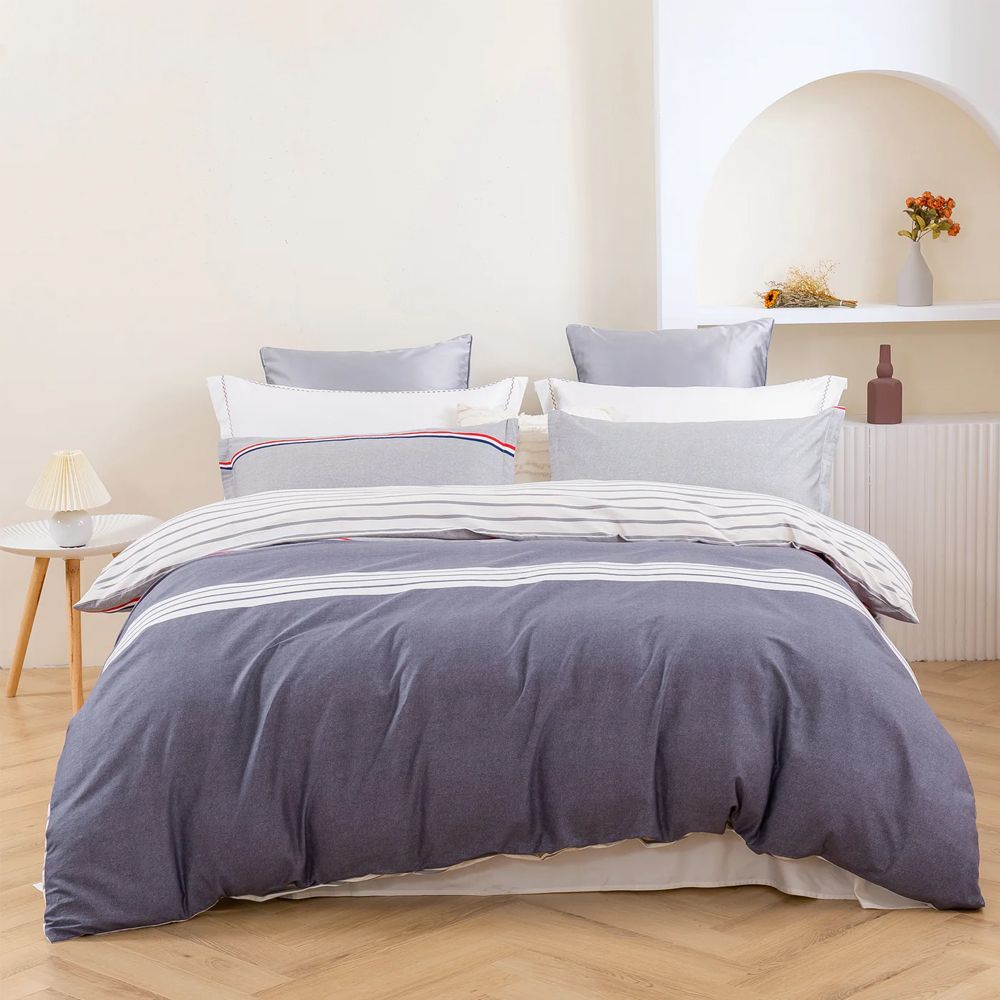 Dreamaker Tommy 100% Cotton Reversible Quilt Cover Set