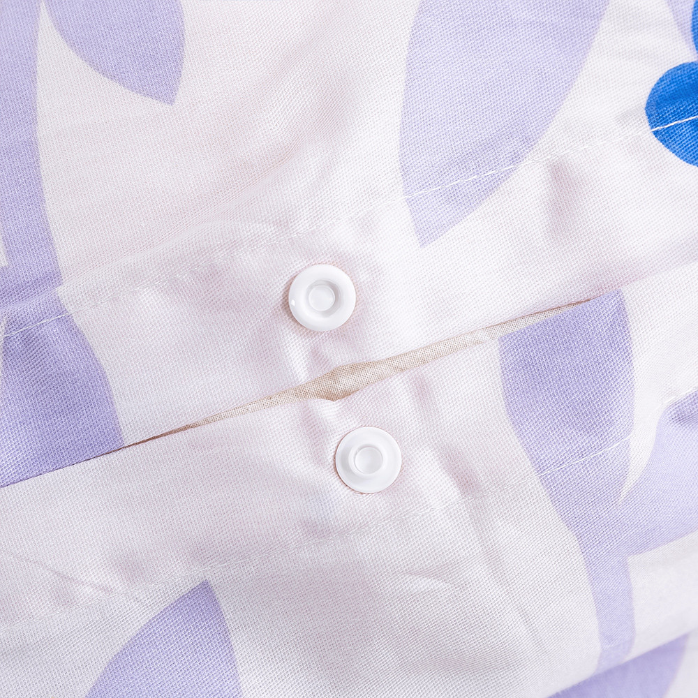 Button Closures on Quilt cover