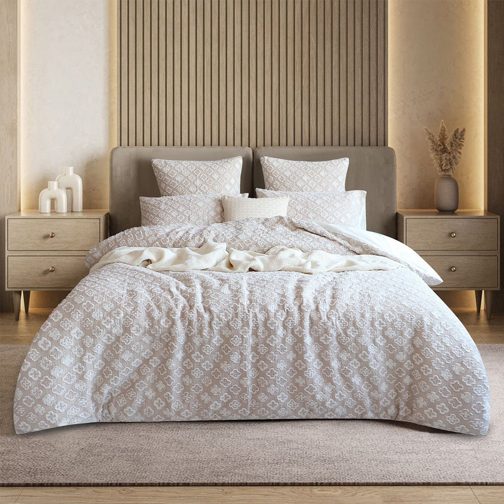 Renee Taylor Amara Jacquard Yarn Dye Quilt Cover Set